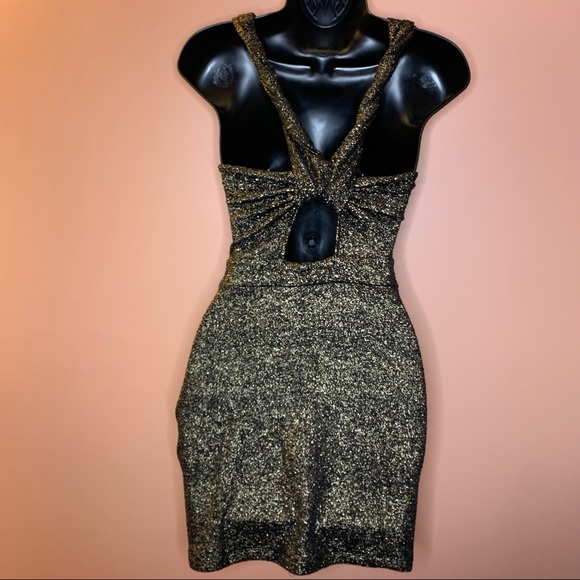 LUSH Twist strap Dress - Picture 3 of 6